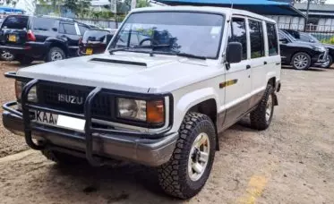 Isuzu Trooper