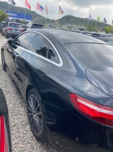 Mercedes-Benz E 400
