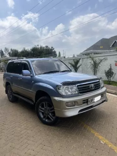 Toyota Land Cruiser