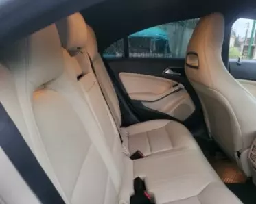 Mercedes-Benz 250