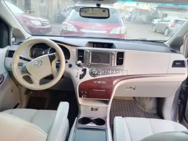 Toyota Sienna