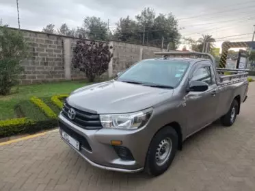 Toyota Hilux 
