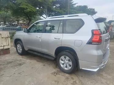 Toyota Land Cruiser Prado TX L