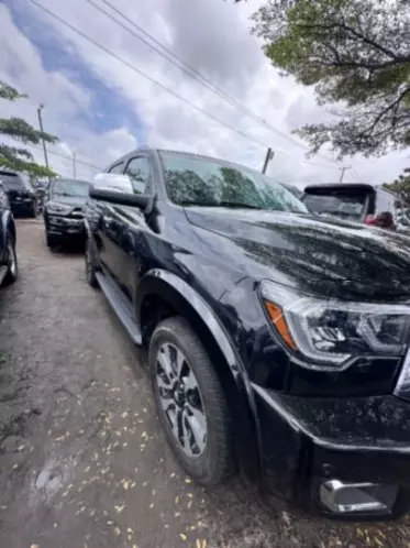 Toyota Sequoia