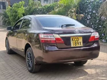 Toyota Premio