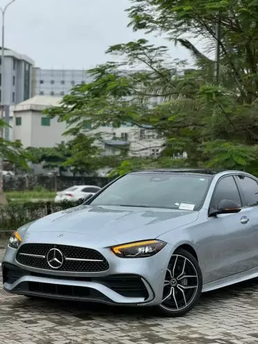 Mercedes-Benz C 300