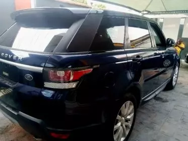 RANGE ROVER HSE LR4