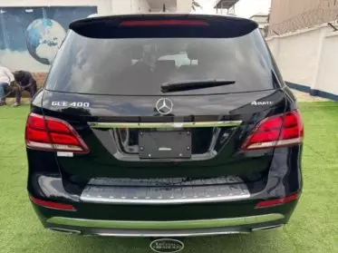 Mercedes-Benz GLE 400