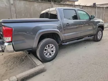 Toyota Tacoma