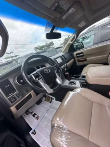 Toyota Sequoia