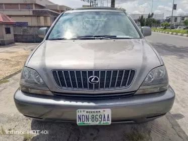 Lexus RX 300