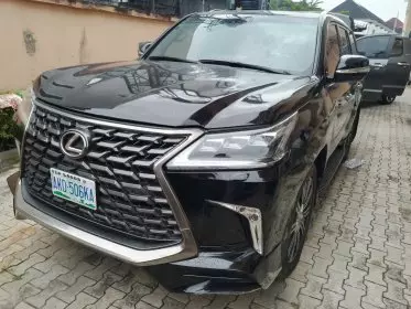 Lexus LX 570