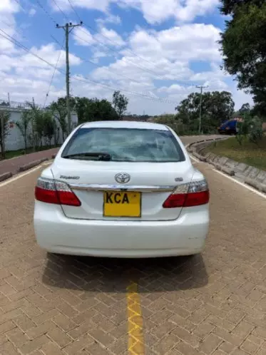 Toyota Premio