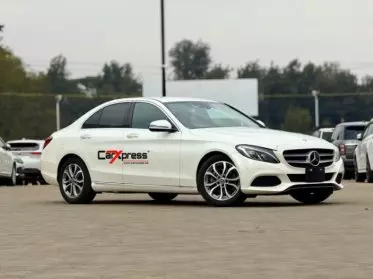 Mercedes-Benz C200