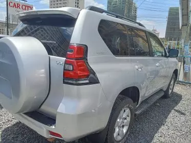 Toyota Prado VX