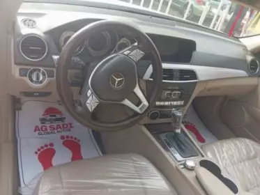 Mercedes-Benz 300