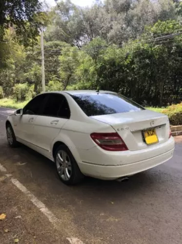 Mercedes-Benz C200