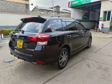 Toyota Fielder