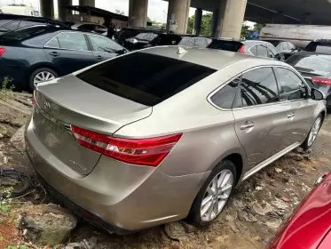 Toyota Avalon