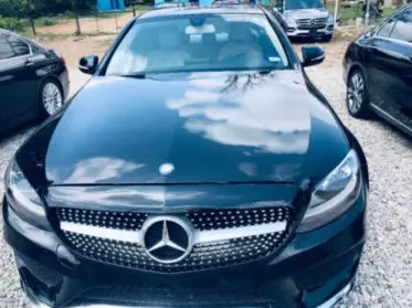 Mercedes-Benz C 300