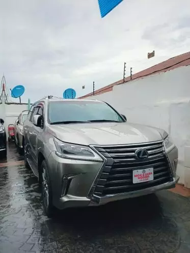 Lexus LX 570
