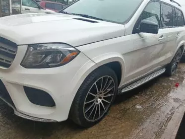 Mercedes-Benz GLS 450