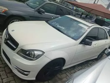 Mercedes-Benz C 300