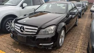 Mercedes-Benz C 200