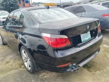 BMW 525