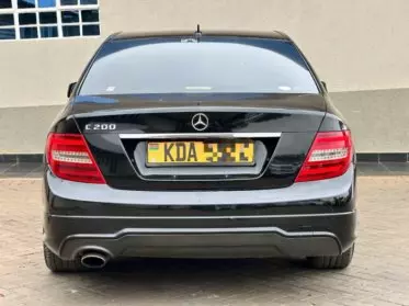Mercedes-Benz C200