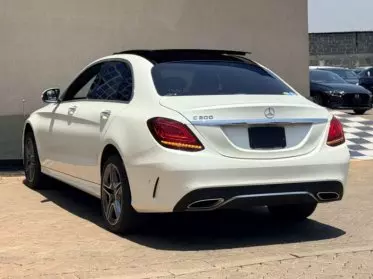 Mercedes-Benz C 200