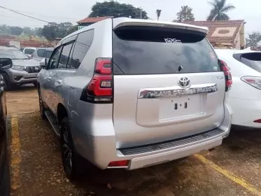Toyota Landcruiser Prado