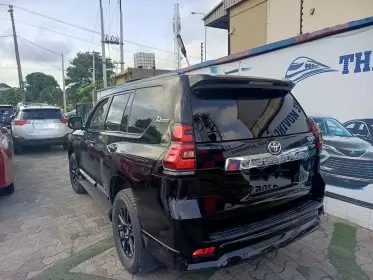 Toyota Landcruiser Prado