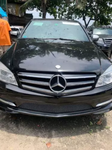 Mercedes-Benz C 300