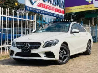Mercedes-Benz C 200