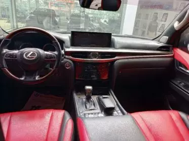Lexus LX 570