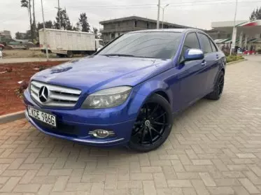 Mercedes-Benz C200