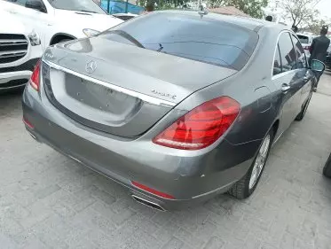 Mercedes-Benz S 550