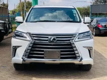Lexus LX 570
