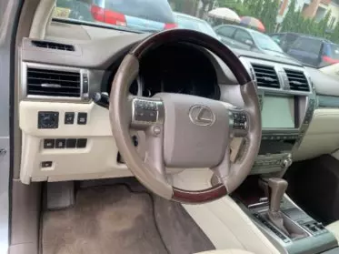 Lexus GS 460