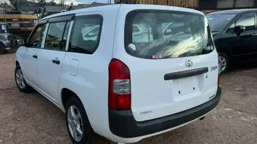 Toyota Succeed 