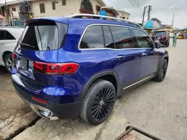 Mercedes-Benz GLB 250