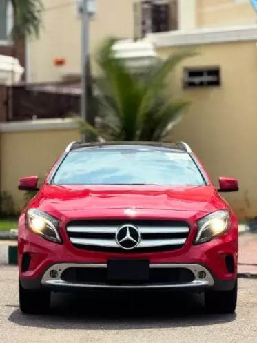 Mercedes-Benz GLA 250