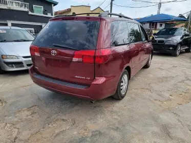 Toyota Sienna