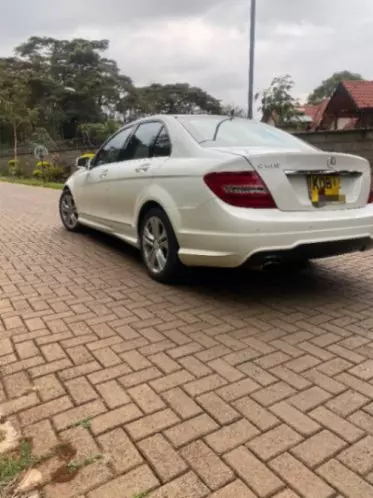 Mercedes-Benz C 180