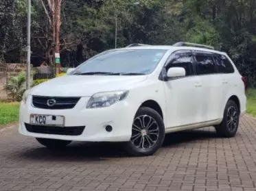 Toyota Fielder 