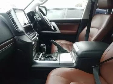 Toyota Landcruiser  V8