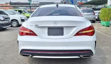 Mercedes-Benz CLA 180