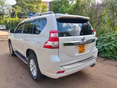 Toyota Landcruiser prado TZ