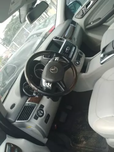 Mercedes-Benz ML 350